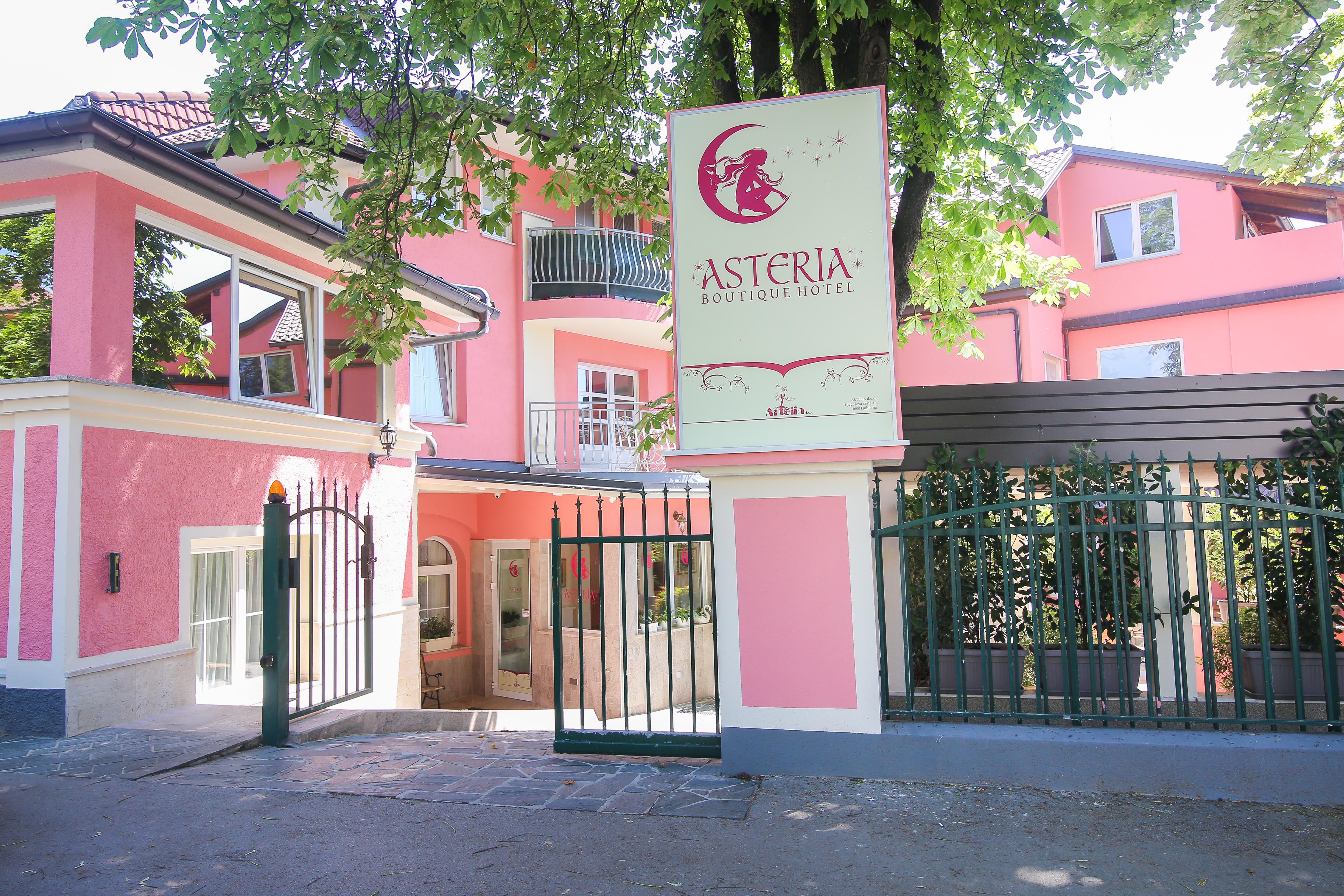 Boutique Hotel Asteria ลูบลิยานา ภายนอก รูปภาพ